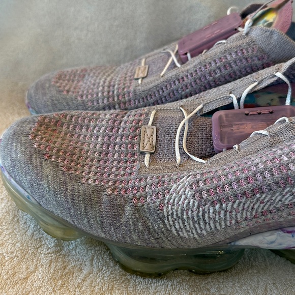 Nike vapormax sneakers sz 10 - Picture 2 of 9